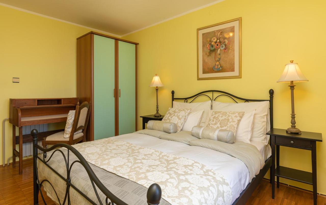Apartment Big One ดูบรอฟนิก ภายนอก รูปภาพ