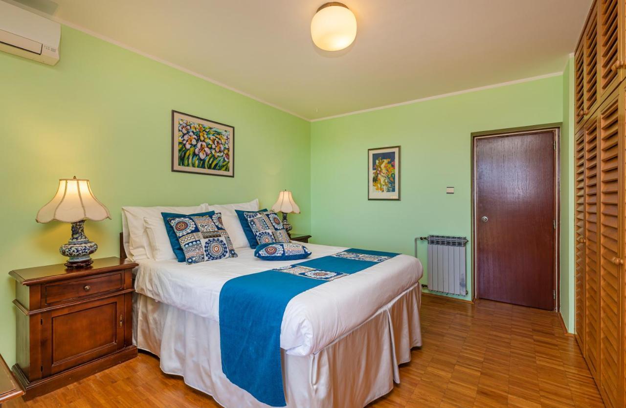 Apartment Big One ดูบรอฟนิก ภายนอก รูปภาพ